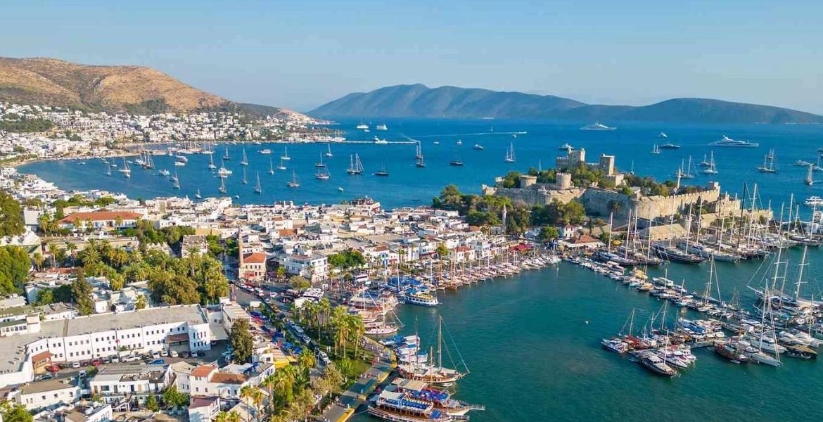 Bodrum: Mavi Suların ve Beyaz Evlerin Şehri